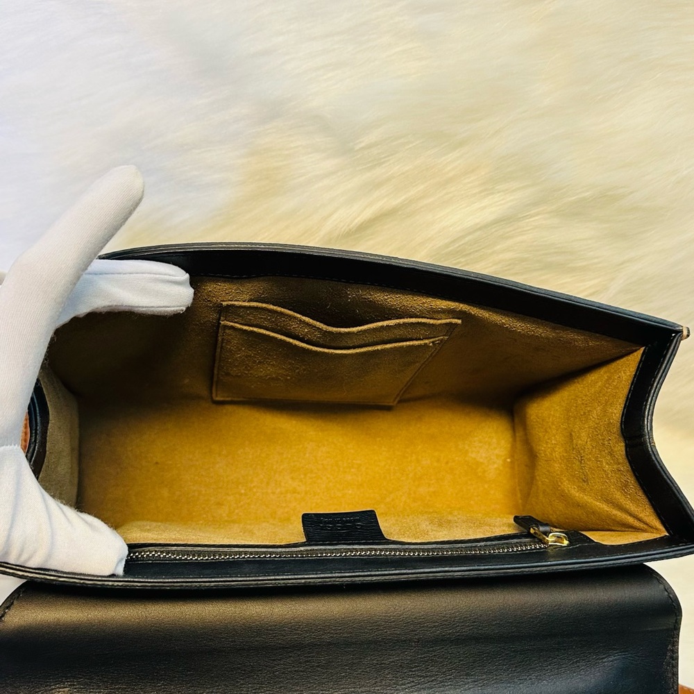 Gucci Black and Tan GG Canvas Shoulder Bag - Picture 6 of 17